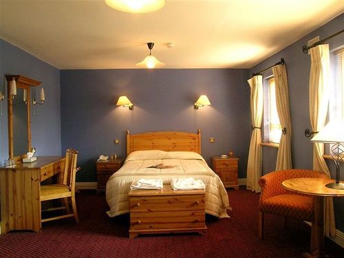 Bed & Breakfast Boffin 3*